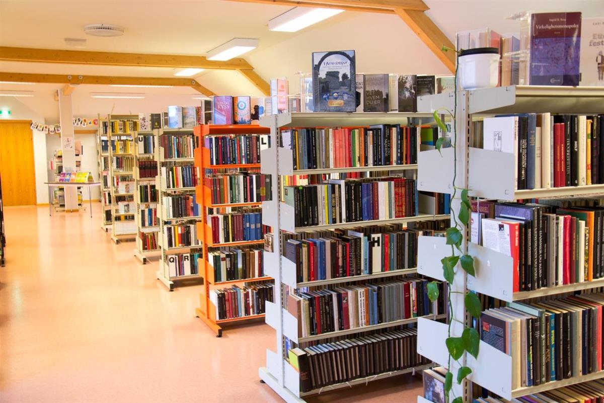 Åpningstider biblioteket SørFron kommune
